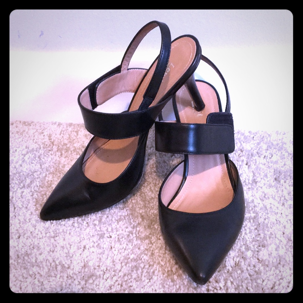 Lewit Size 38 1/2 black heels